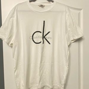 Calvin Klein T-shirt